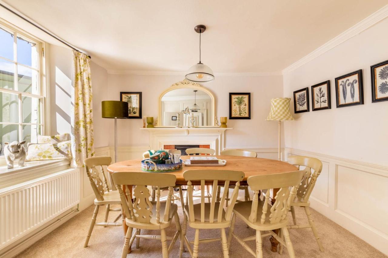 Host & Stay - The Old Paul Pry Holt  Extérieur photo