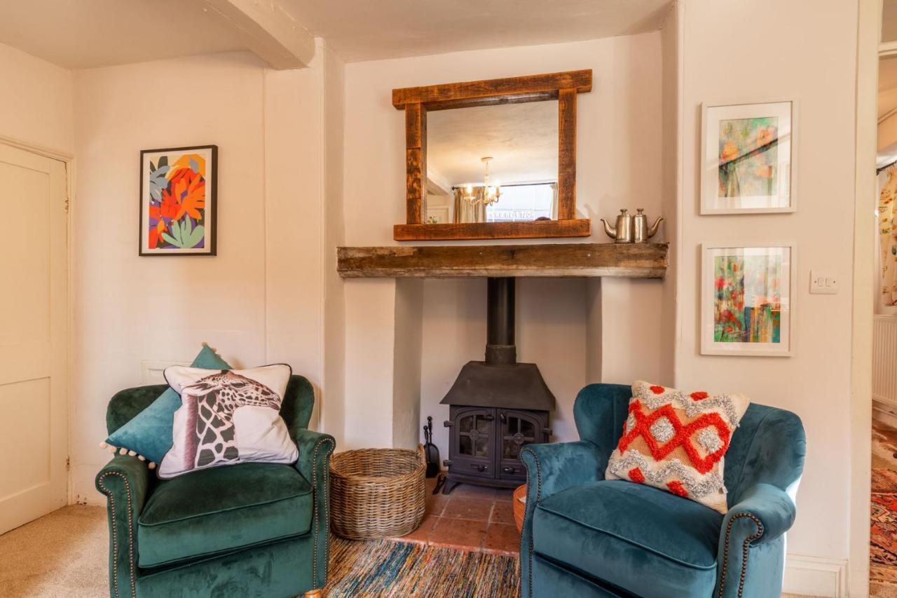 Host & Stay - The Old Paul Pry Holt  Extérieur photo