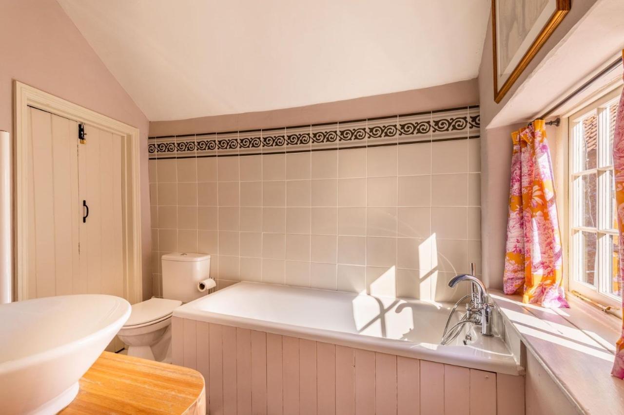 Host & Stay - The Old Paul Pry Holt  Extérieur photo