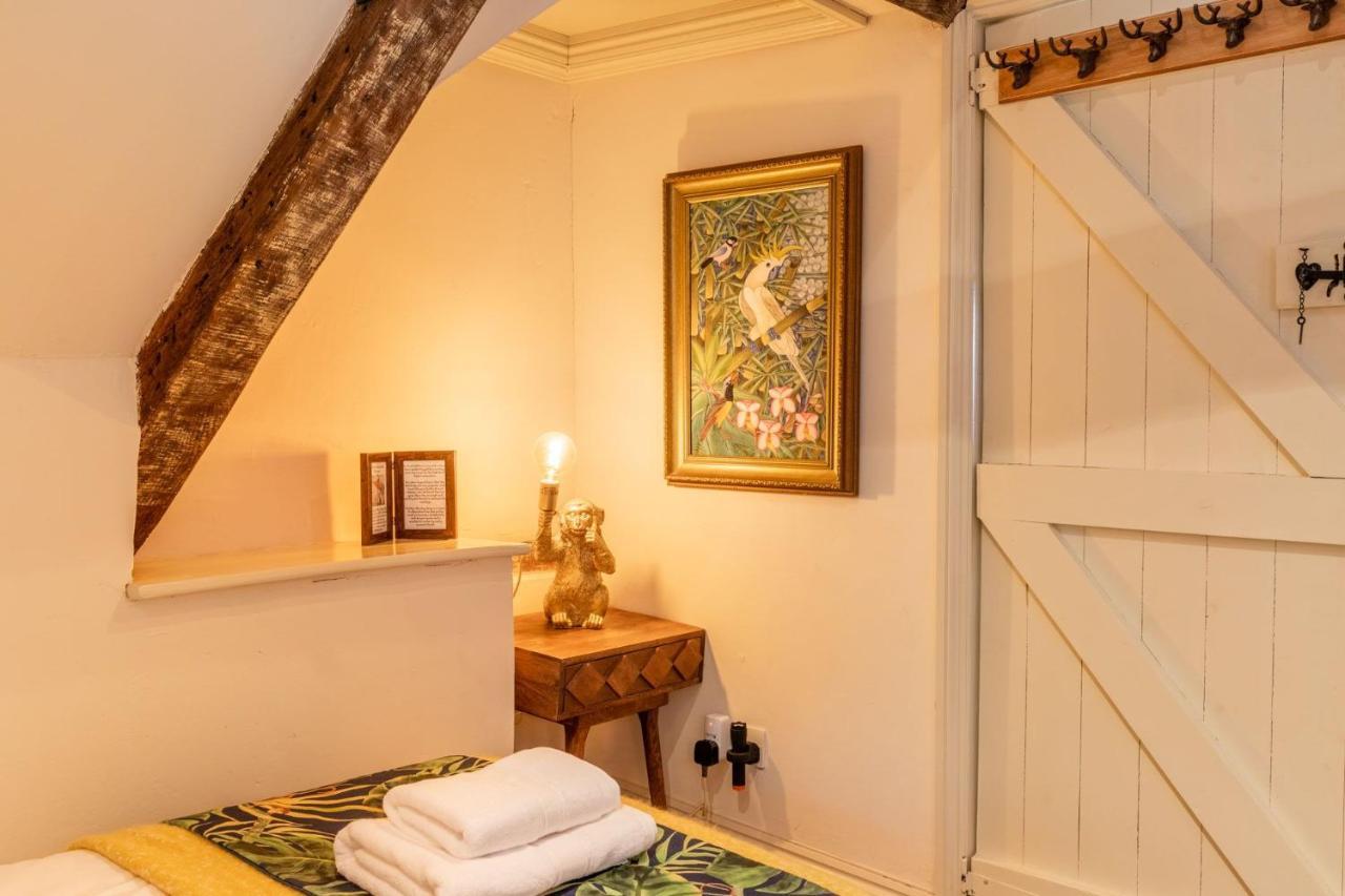 Host & Stay - The Old Paul Pry Holt  Extérieur photo